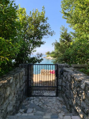 House Don - 10 m from the beach